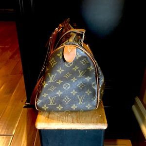 VINTAGE Louis Vuitton Domestic Speedy 30 bag